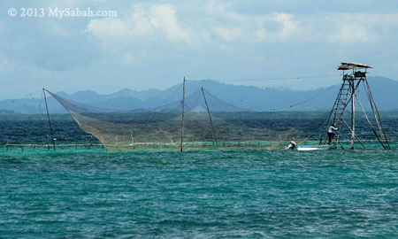 Selambau fishing structure