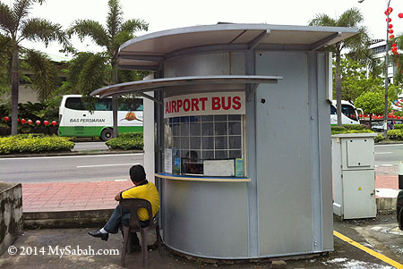 ticketing booth of Airport Bus