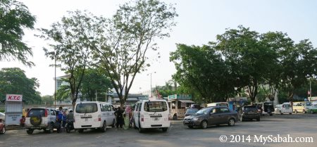Bus Stop of Padang Merdeka / Merdeka Field