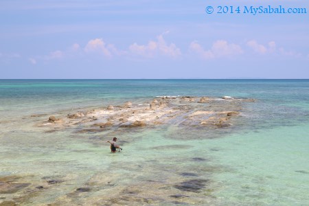 fisherman at Bak-Bak Beach