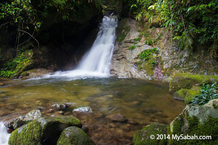 Lupa Masa Waterfall