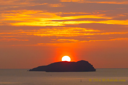 sunset over Manukan Island