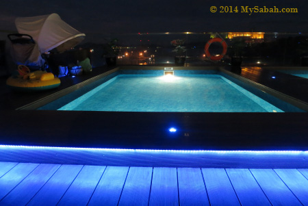 swimming pool of Sky Blu Bar