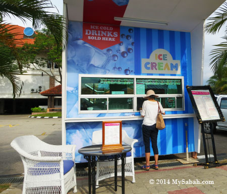 ice cream kiosk