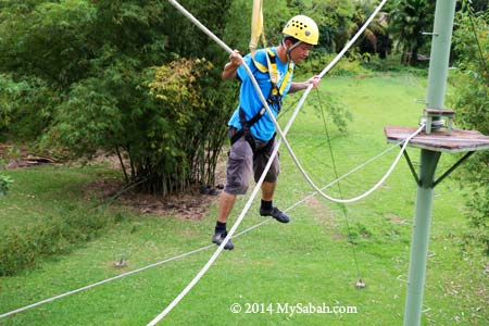 high ropes challenge: Tension Traverse