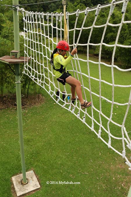 high ropes challenge: Cargo Net