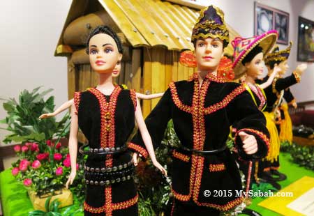 dolls of Kadazan couple