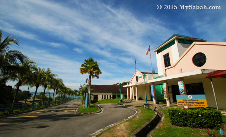 Borneo Marine Research Institute (BMRI) Complex