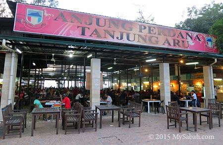 Anjung Perdana food court of Tanjung Aru Beach