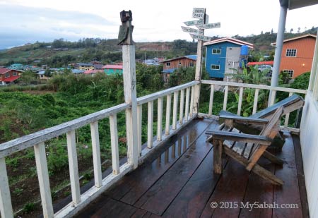 balcony