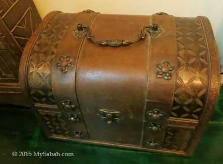 treasure chest