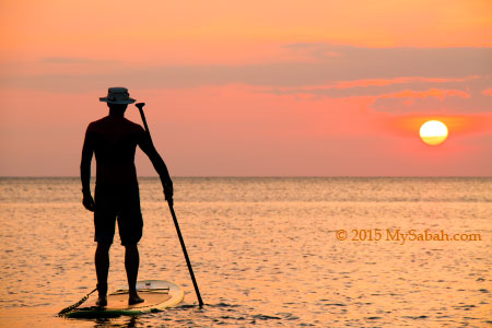 watching sunset of Tanjung Aru Beach