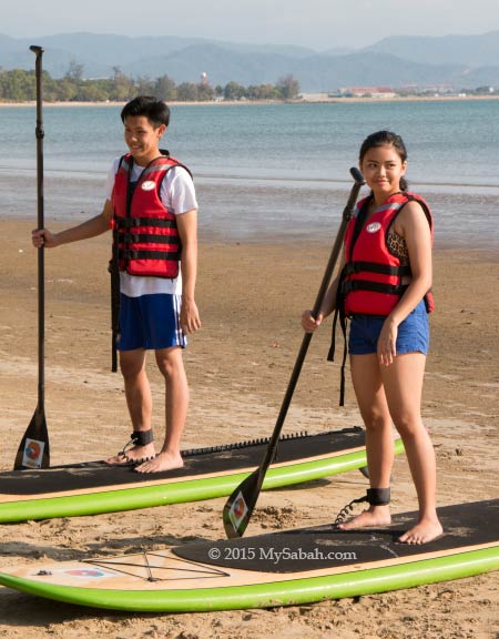 participants of Standup paddleboarding