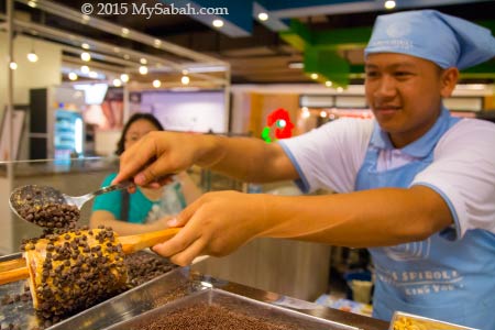 add topping to Chimney Cake