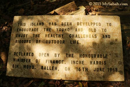 monument on Sapi Island