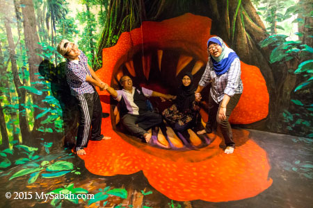 3D wall and floor painting of man-eating rafflesia flower