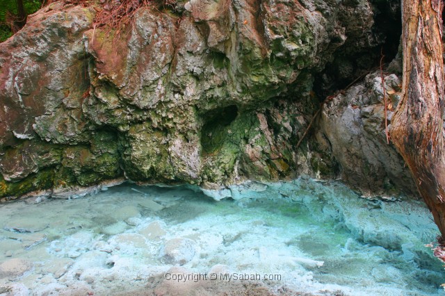 sulphurous-springs-img_7676.jpg