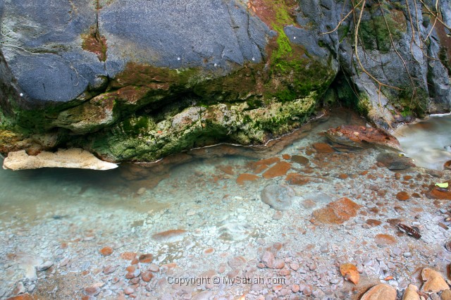 sulphurous-springs-img_7888.jpg