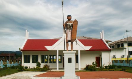 Ontoros Antonom Memorial