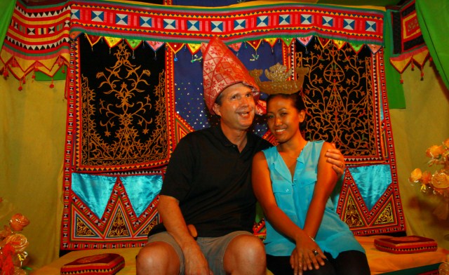 tourists try traditional Bajau wedding