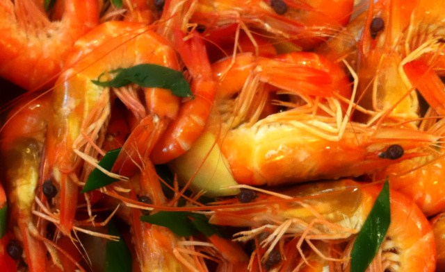 boiled prawns