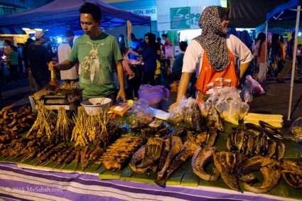 Satay and grilled food