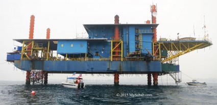 Seaventures Dive Rig in the sea