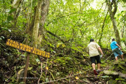 Starting point of Minduk Sirung Trail