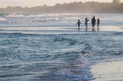 Tempurong Beach in the morning