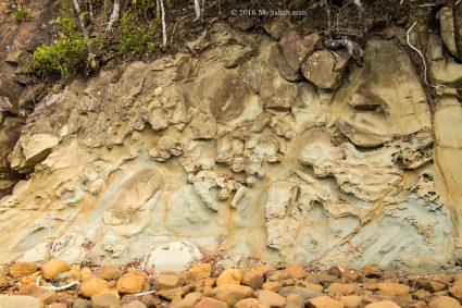 Interesting rockface at the beach