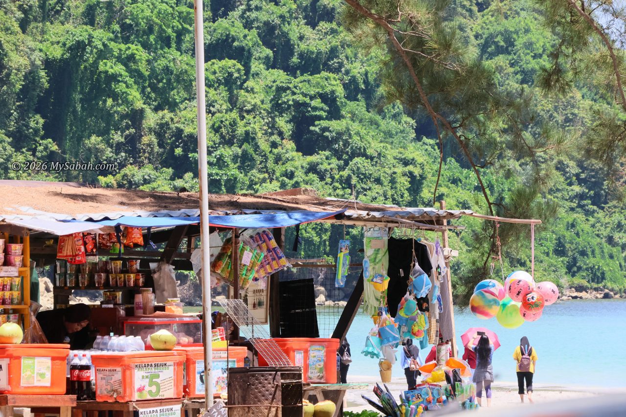 Beach stall at Kelambu Beach
