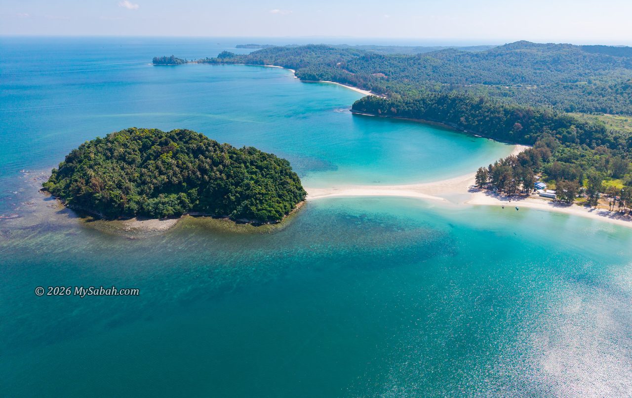 Kelambu Island (or Pulau Kelambu in local language)