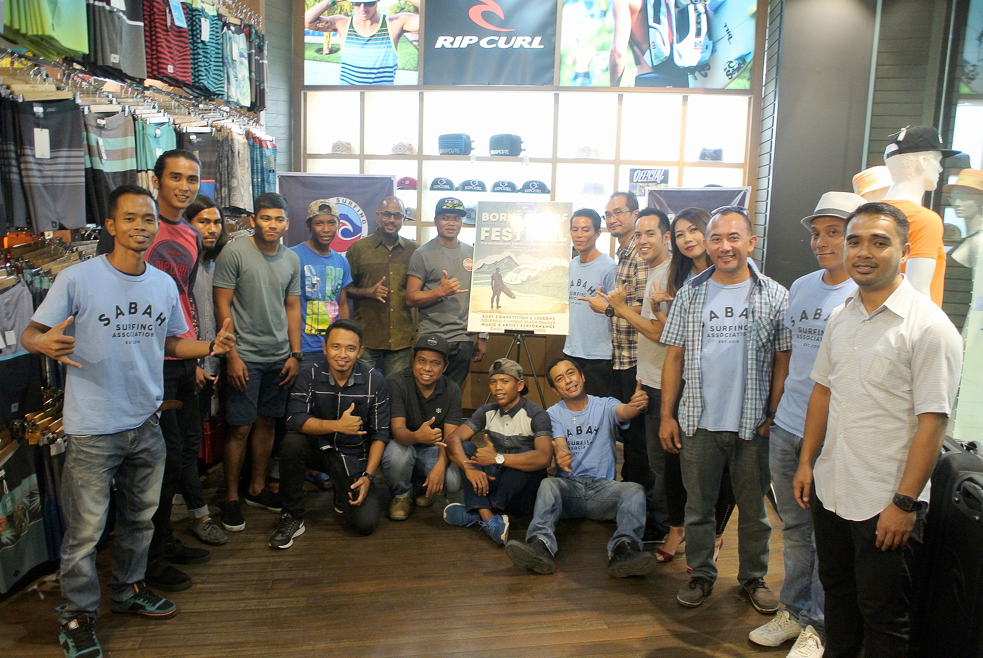 group photo during the launching of Borneo Surf Festival 2017