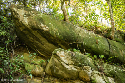 Closer look of the boat rock