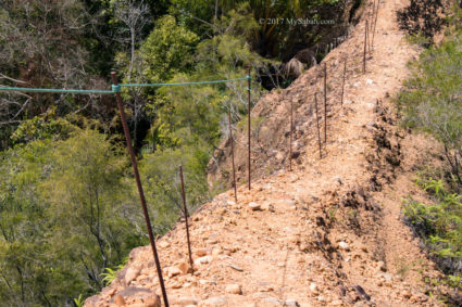 Iron bars and rope support to prevent falling