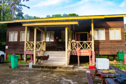 Asrama Kanarom Hostel in Serinsim