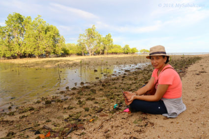 Alison recording a time-lapsed video for sea tide