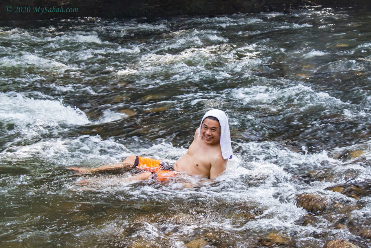 Natural Jacuzzi in river