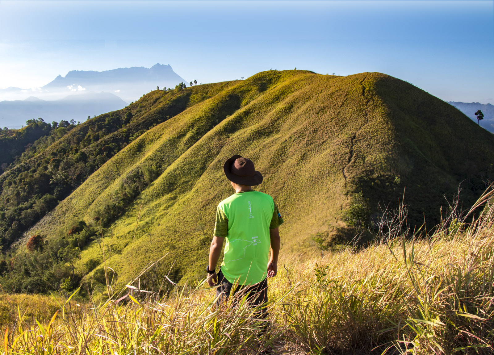 Climbing Bukit Bongol (Bongol Hill) of Kota Belud