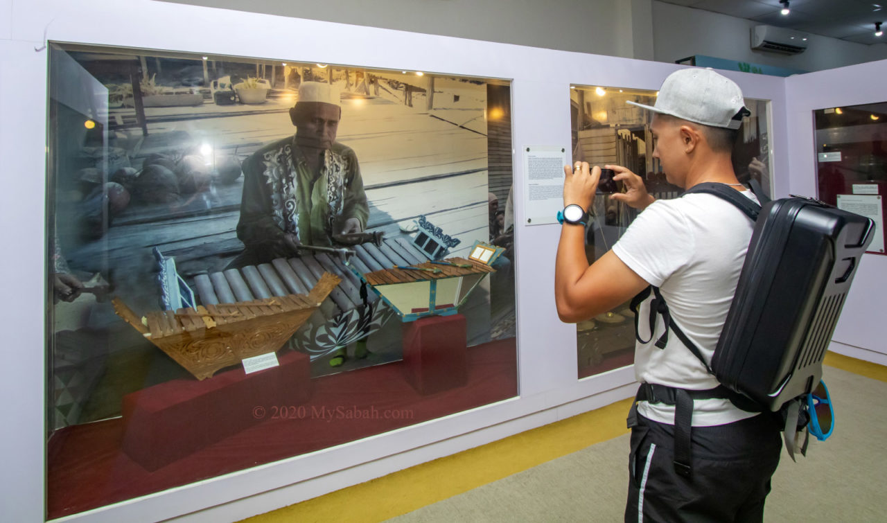 Exhibition of Bajau culture such as musical instrument