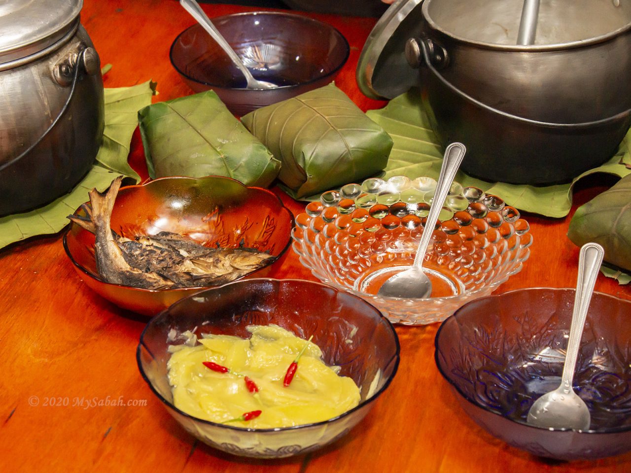 Linopot (wrapped rice), Bahu (mango pickle) and salted fishes