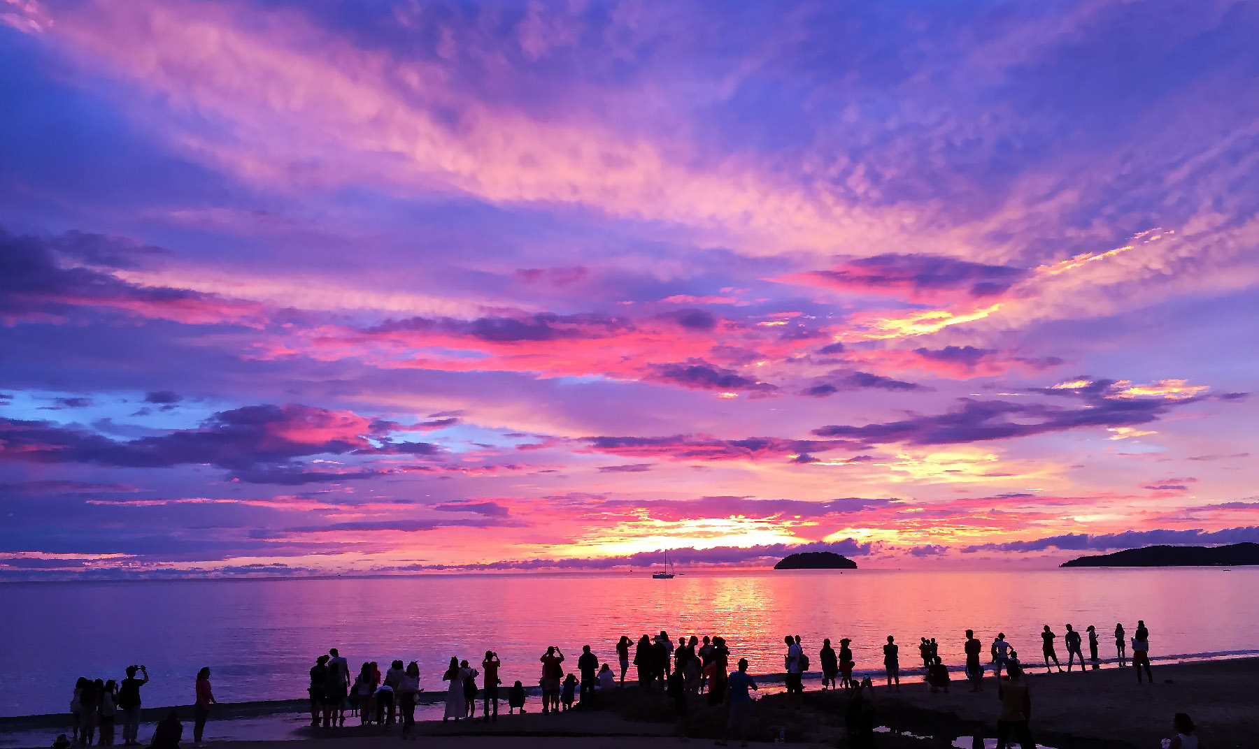 Tanjung Aru Beach, the Sunset and Lover Beach of Sabah - MySabah.com