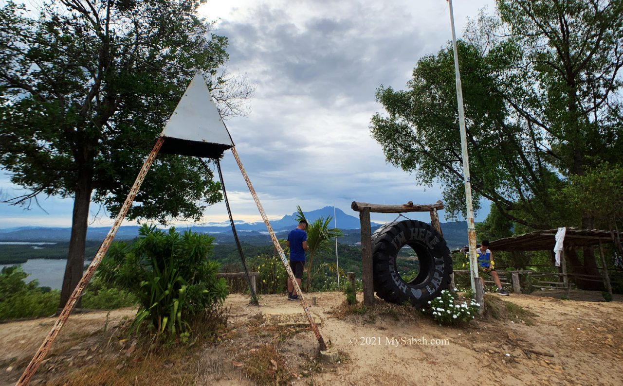 The peak of Nuluh Lapai