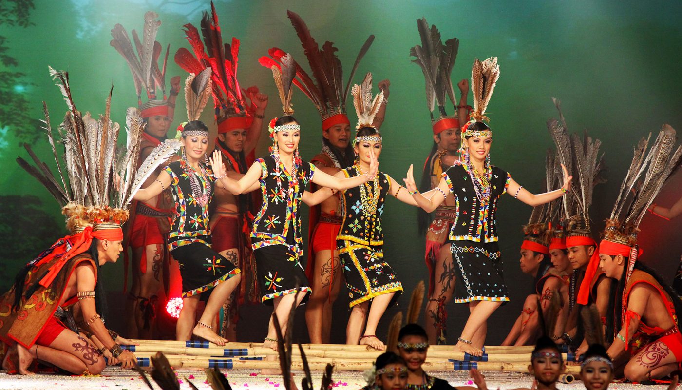 Murut ladies doing Magunatip dance