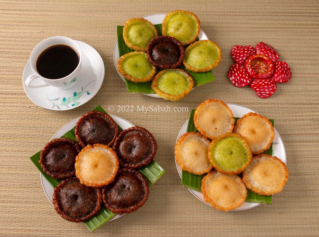 Kuih Pinjaram (Penyaram) in flower arrangement