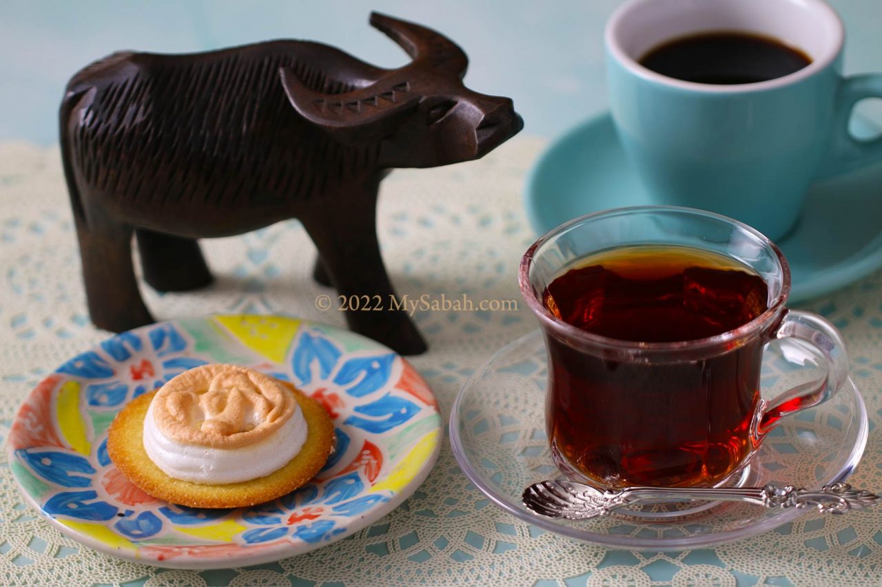 Cow Dung Tart is an iconic dessert of Sandakan and Sabah