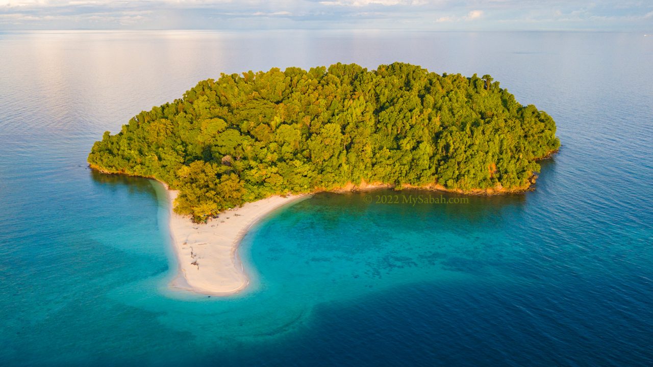 Sulug Island (Pulau Sulug) is one of the five islands of Tunku Abdul Rahman Marine Park off Kota Kinabalu City