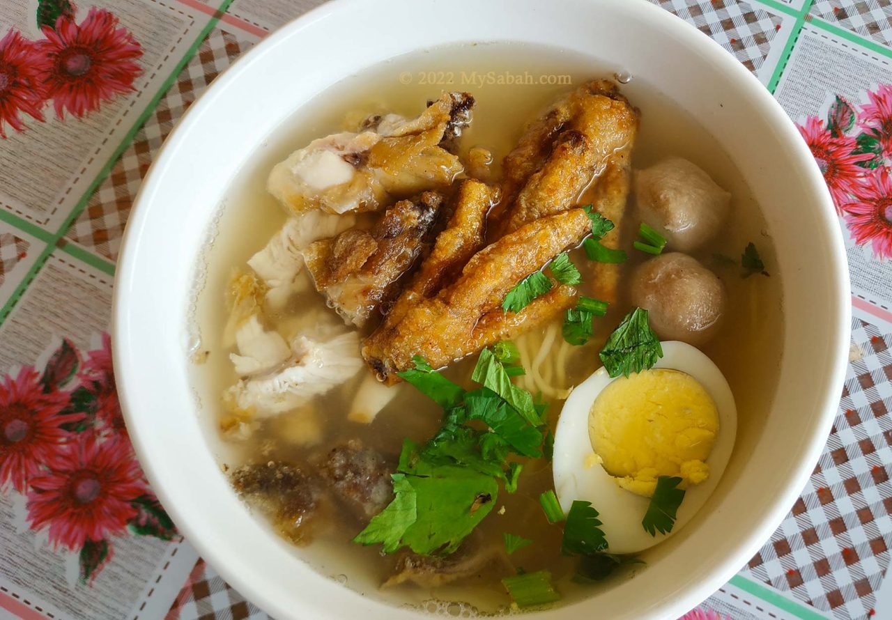 Mee Sup Kota Belud (Kota Belud Noodle Soup) with egg, chicken feet and meatballs
