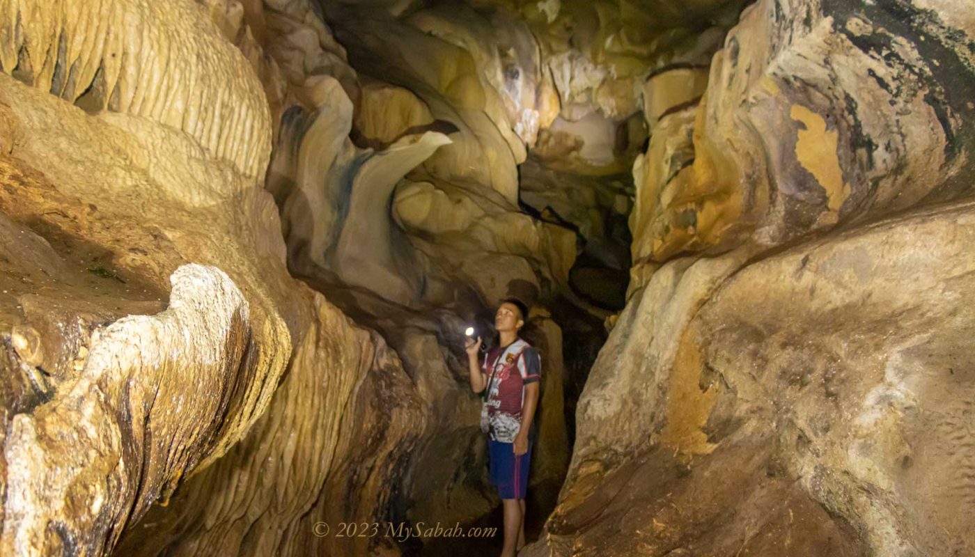 Pungiton Cave in Sapulut