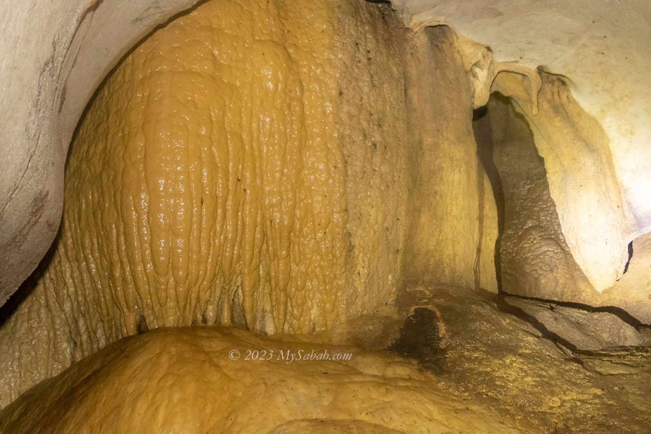 Flowstones of Pungiton Cave